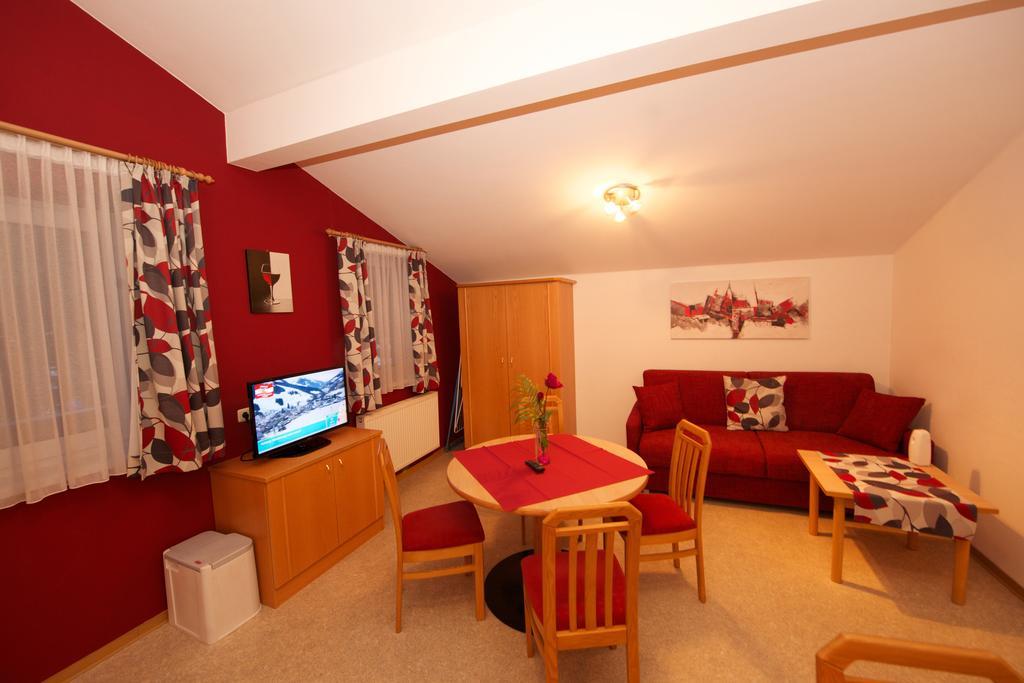 Glemmy Appartements Inkl Sommercard Viehhofen Buitenkant foto